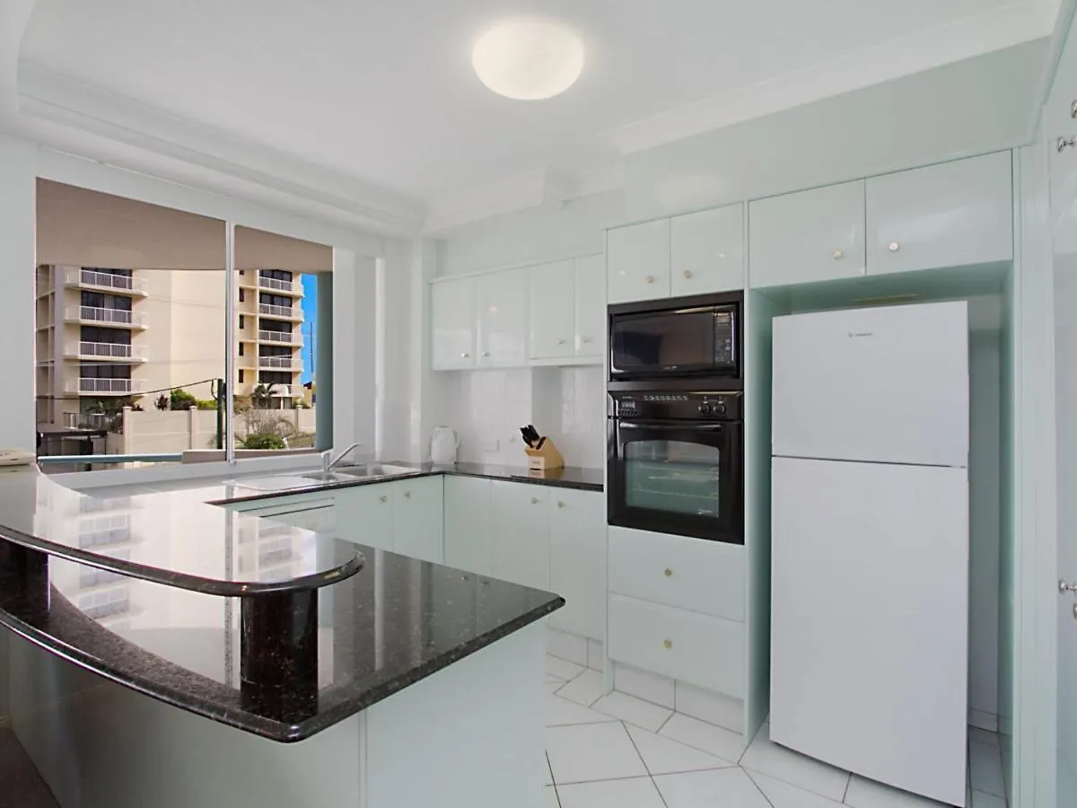 Classique Unit 3 Gold Coast